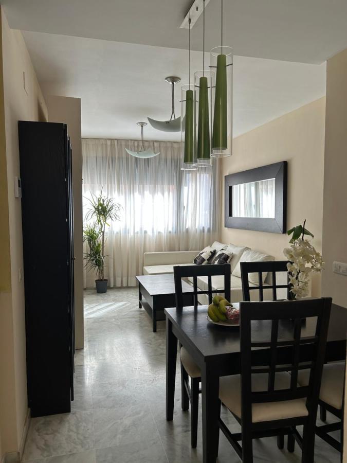 Ferienwohnung Atico Triana Con Piscina Privada Sevilla Exterior foto